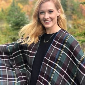 Meet your Posher, Anna marie